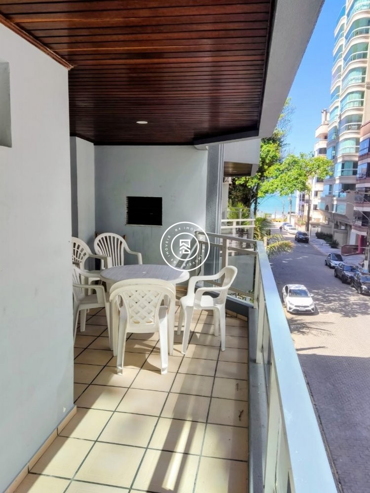 Apartamento Quadra mar 03 dormitorios, 01 vaga, Me