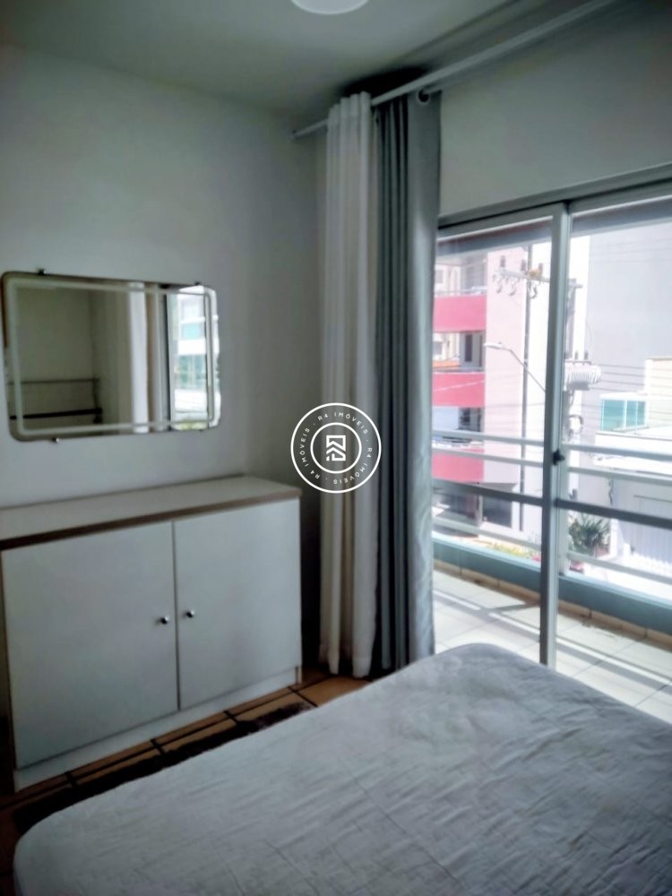 Apartamento Quadra mar 03 dormitorios, 01 vaga, Me