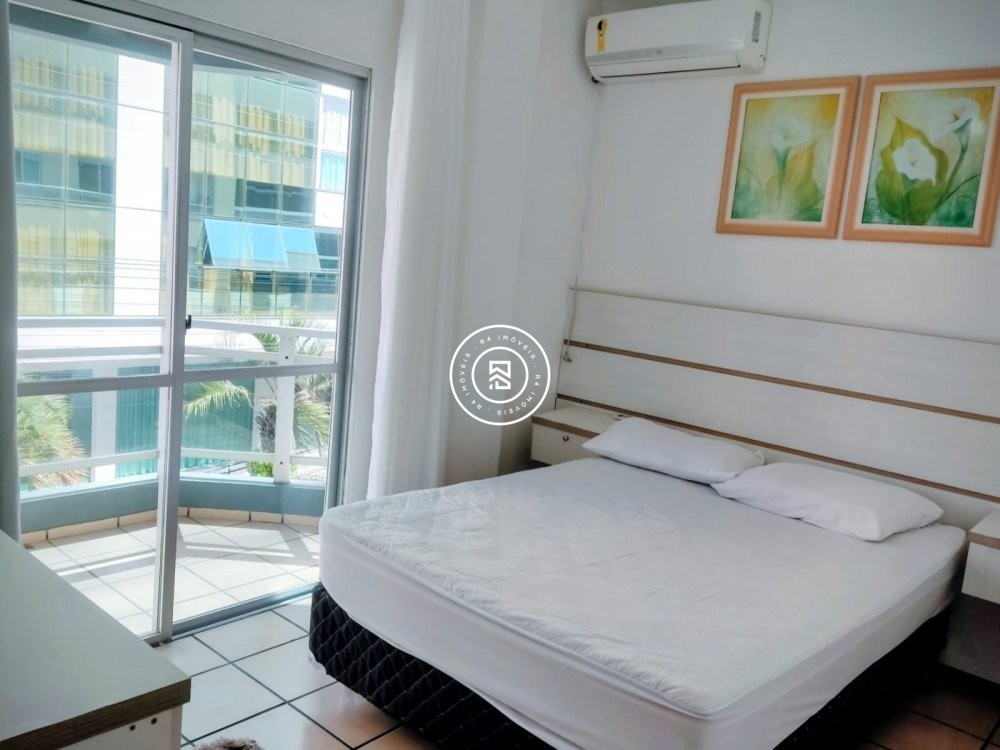 Apartamento Quadra mar 03 dormitorios, 01 vaga, Me