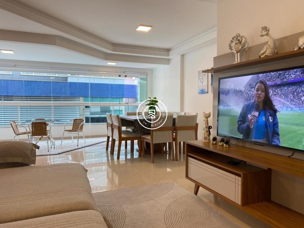 Apartamento a 100 metros do mar, 03 suites, 02 vag