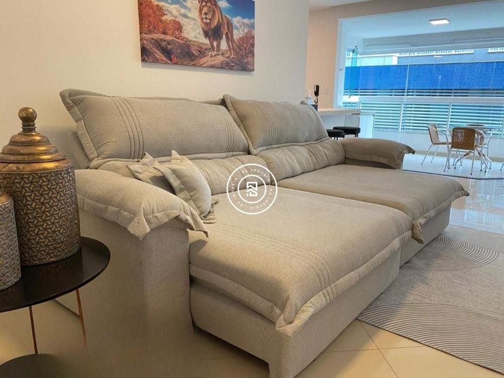 Apartamento a 100 metros do mar, 03 suites, 02 vag