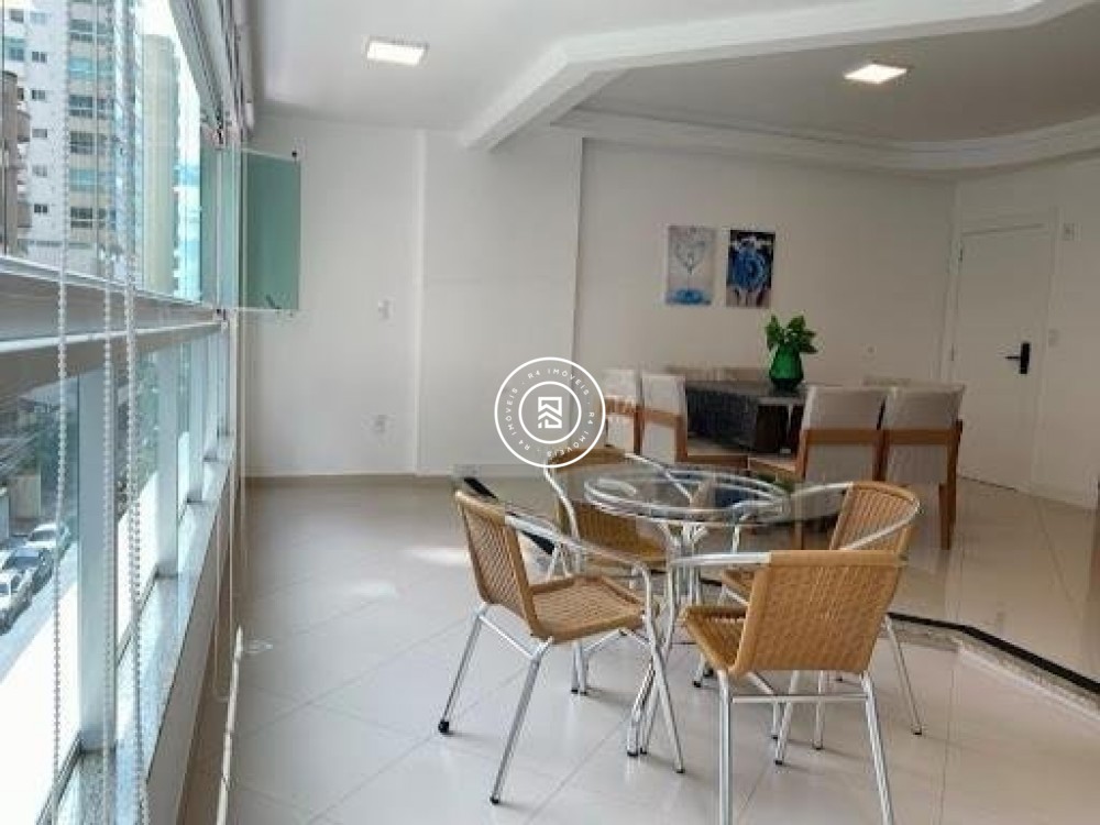 Apartamento a 100 metros do mar, 03 suites, 02 vag