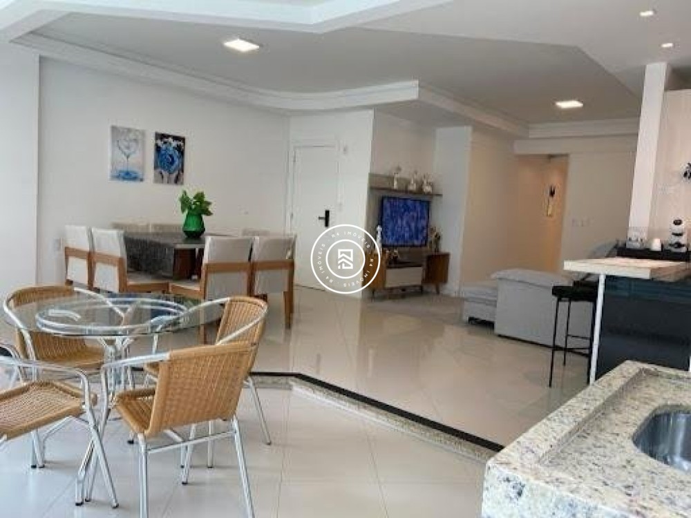 Apartamento a 100 metros do mar, 03 suites, 02 vag
