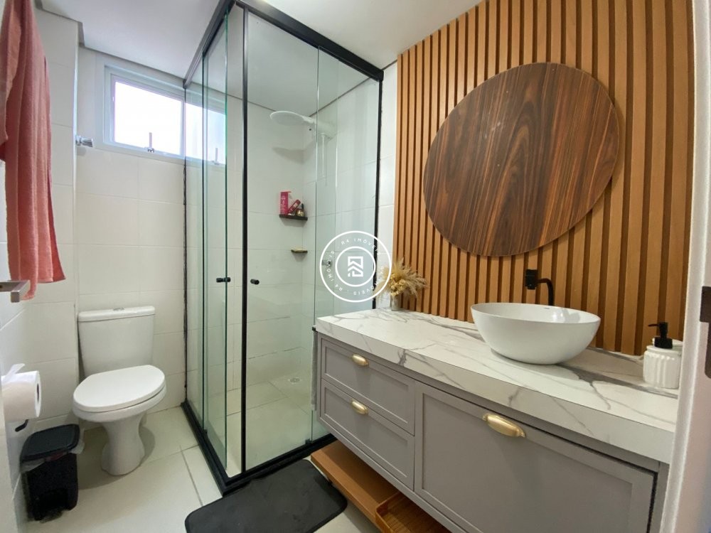 Apartamento mobiliado no Alto Perequ�