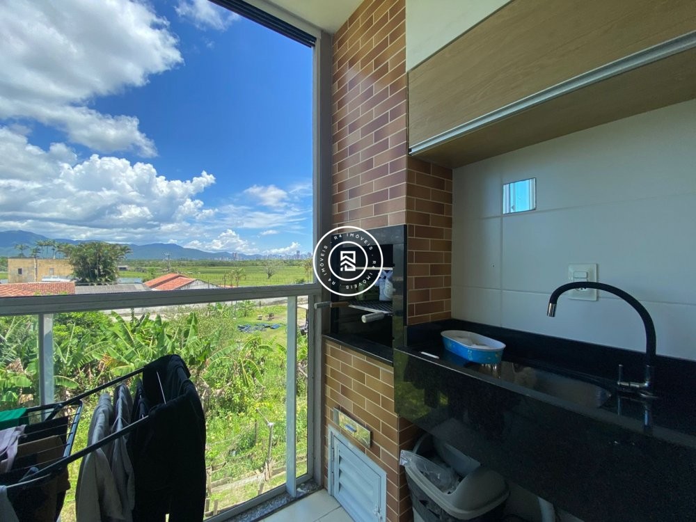 Apartamento mobiliado no Alto Perequ�