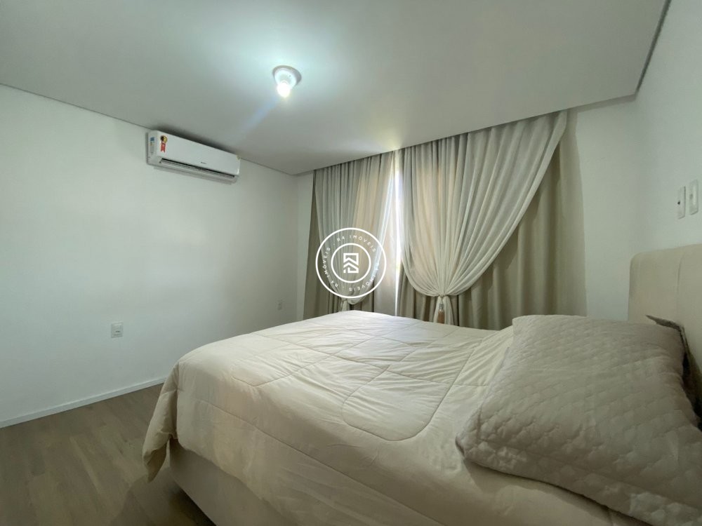 Apartamento mobiliado no Alto Perequ�