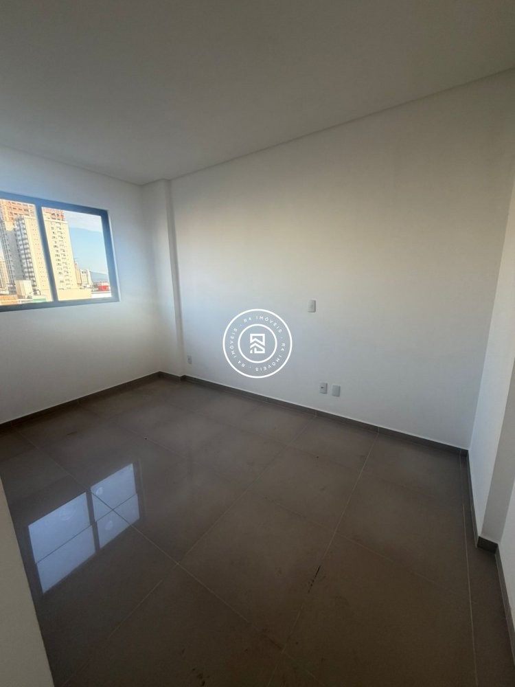 Imperd�vel: Apartamento novo no Morretes